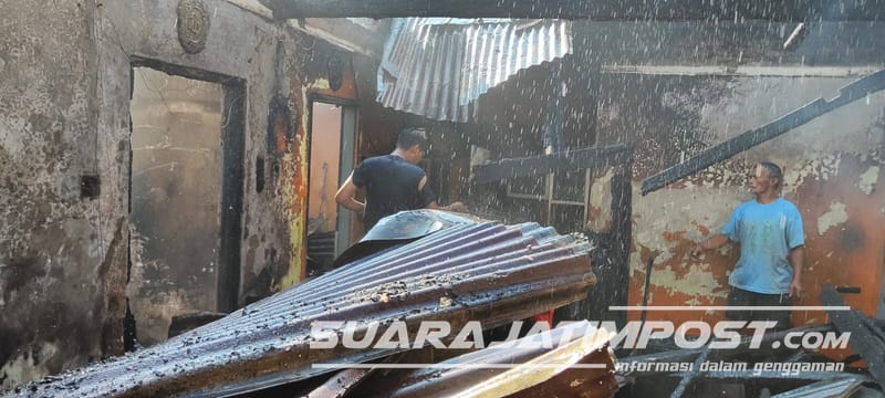 Rumah Di Kabupaten Pasuruan Ludes Terbakar Begini Nasib Manula Di Dalamnya