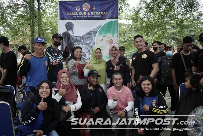 Wali Kota Mojokerto bersama Kartar Kota Mojokerto, Kepster Mojopahit, dan Tagana Kota Mojokerto sebagai penggagas acara Bercukur dan Beramal untuk bencaba gempa Cianjur