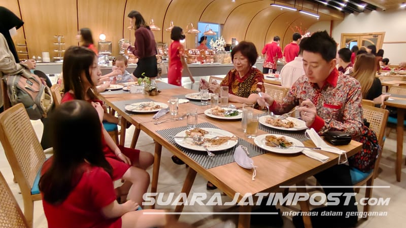 Ratusan Warga Tionghoa Nikmati Aneka Menu Aston Mojokerto Hotel