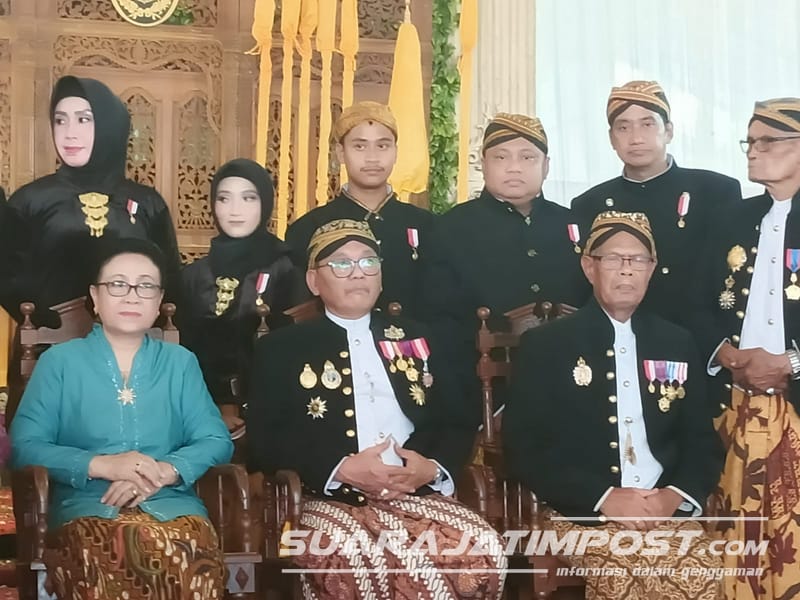 Pimpinan Redaksi Sekilas Media di Mojokerto Dapat Gelar Raden Tumenggung