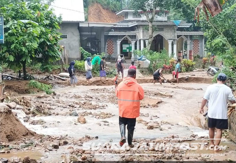Hujan Dengan Intensitas Tinggi, Beberapa Wilayah Kabupaten Malang alami Banjir Bandang Dan Tanah Longsor