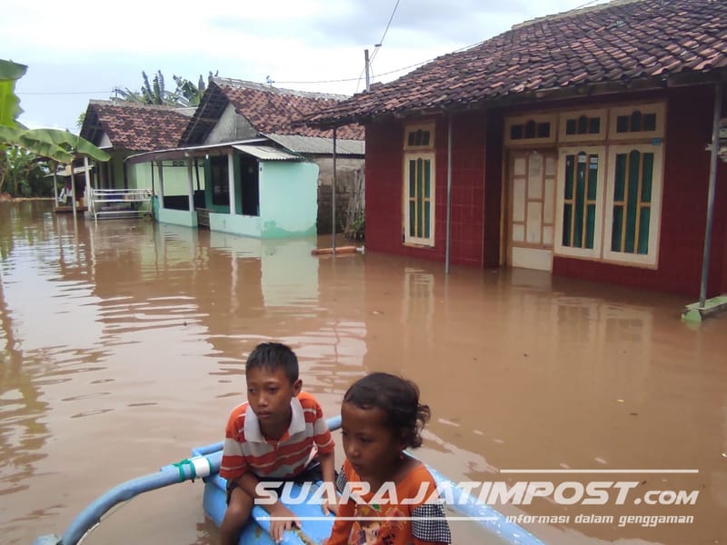 Wilayah Lain Sudah Surut, 30 Rumah di Lingkungan Wonosari Banyuwangi Masih Terendam Banjir