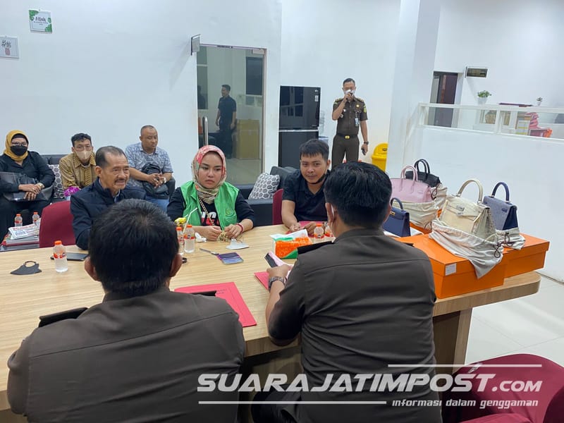 Selebgram Medina Zein Segera Diadili di PN Surabaya atas Kasus Penipuan Jual Beli Tas Hermes Palsu Rp 1,3Milyar