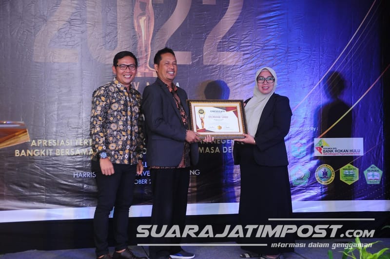 Dianugerahi The Best Indonesia Visionary, SMK Mutu Malang Terus Tingkatkan Keunggulan Kompetitif 