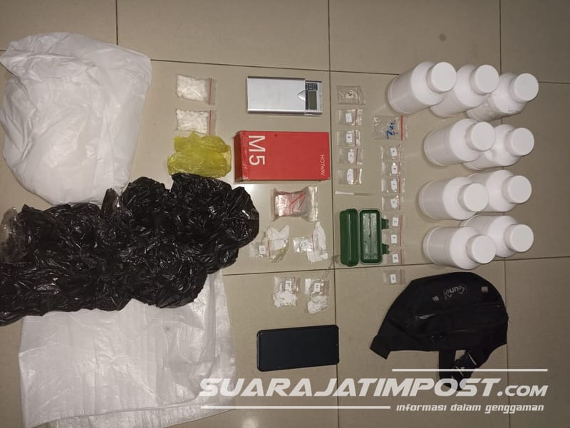Edarkan 16 Paket Sabu dan 9.200 Pil Koplo, Pemuda Asal Bangsal Mojokerto Dibekuk Polisi