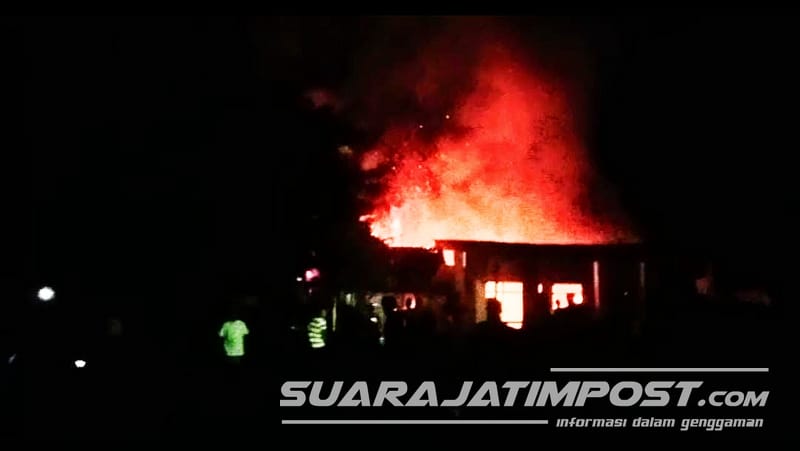 Rumah Kadis di Jember Ludes Terbakar Saat Ditinggal Tarawih