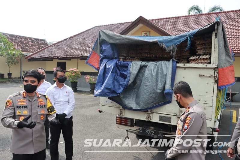 Ibu Rumah Tangga Asal Jombang Ditetapkan Tersangka Penjual Telur Busuk di Kota Mojokerto