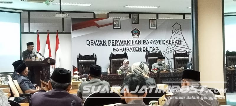 Fraksi DPRD Kabupaten Blitar Sampaikan Pandum Raperda Pertanggungjawaban APBD 2021