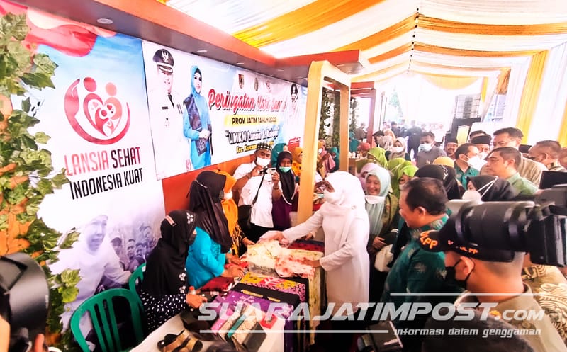 Hari Lansia Ke 26 Nasional, Gubernur Jatim Siapkan PKH Plus 