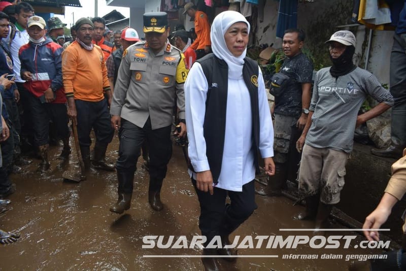 Tinjau Banjir Bandang Ijen Bondowoso, Khofifah: Segerakan Relokasi