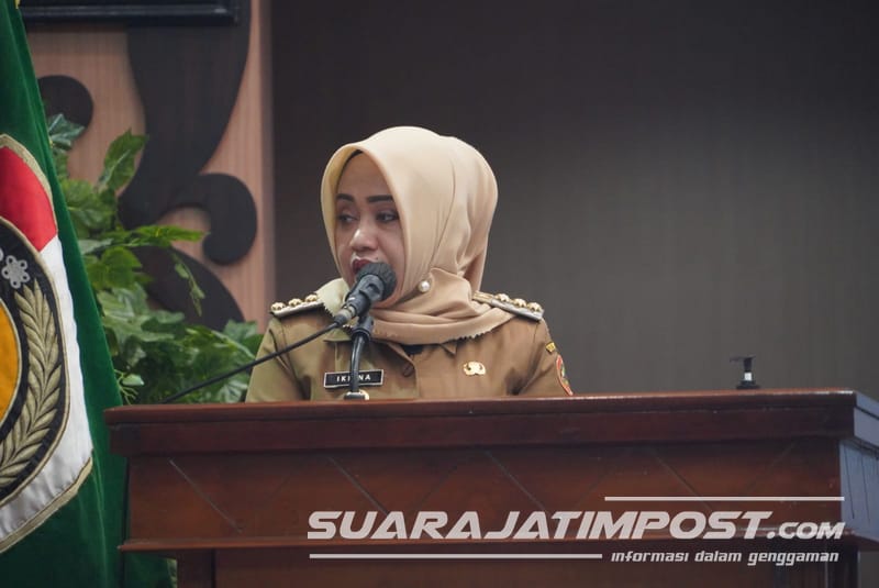 Bupati Mojokerto, Ikfina Fahmawati saat menyampaikan LKPJ