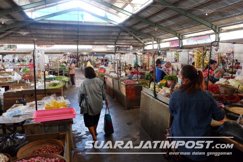 Suasana salah satu pasar tradisional di Kota Kediri. (Bams/SJP)